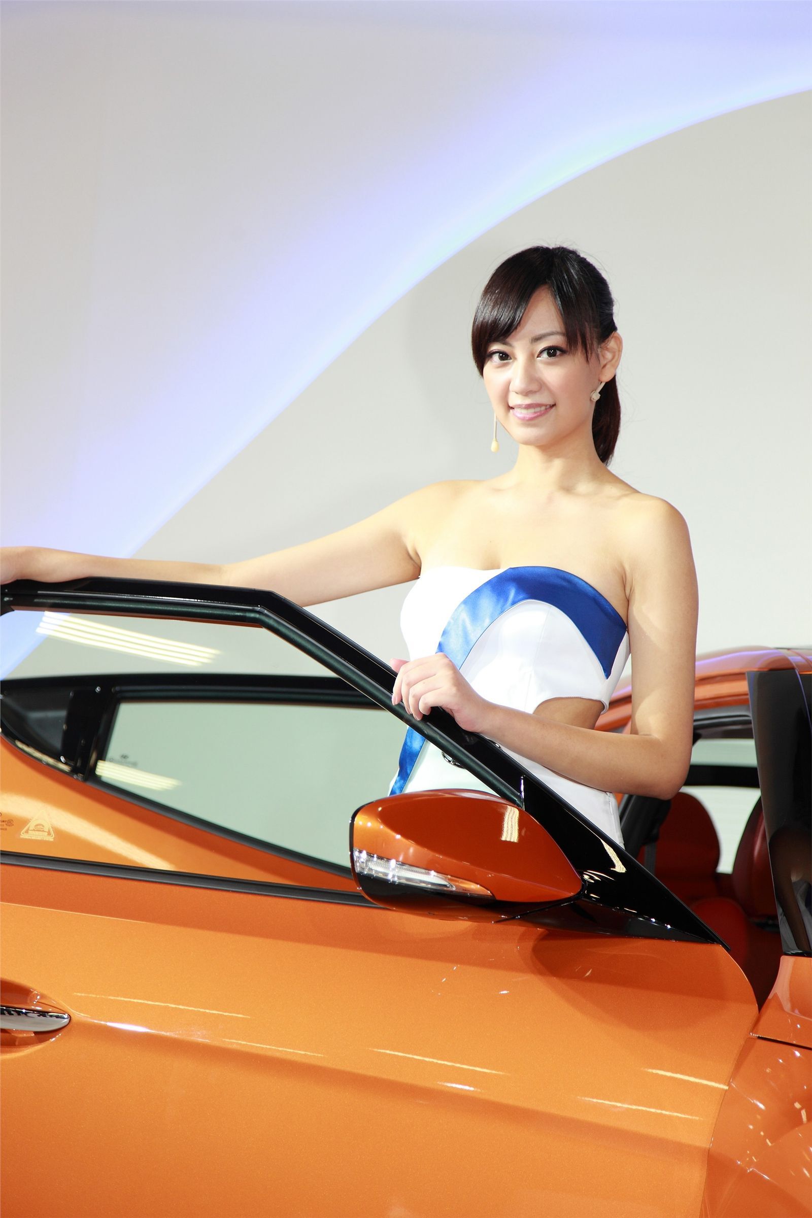 l Auto Show(HYUNDAI现代)--張安琪 李思潔 陳馨婷 车模写真